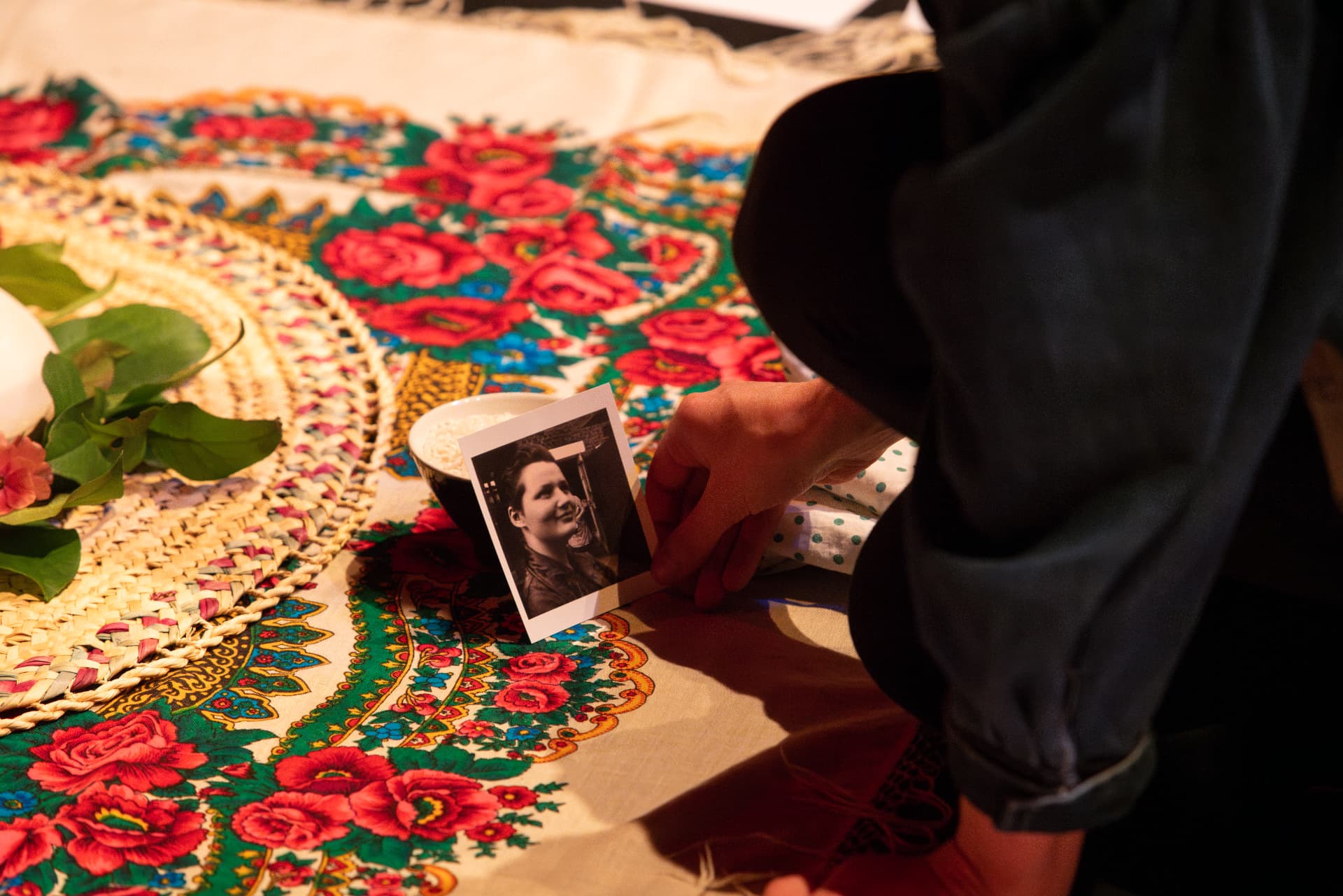 The Circle of Grieving Voices, collective vocal grief workshop