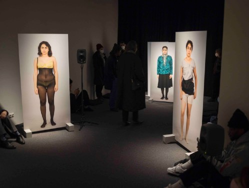 No Body's Body — immersive sound and photo installation at Beursschouwburg, Brussels